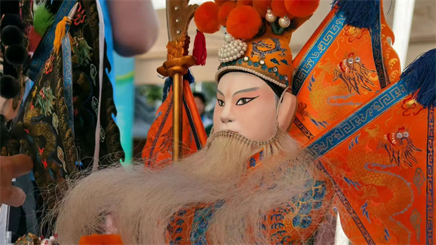 云南旅游,云南旅行社,云南團(tuán)建公司,云南策劃公司,云南會(huì)議會(huì)展,云南旅游地接,紅河旅游,紅河旅行社,紅河團(tuán)建公司,紅河策劃公司,紅河會(huì)議會(huì)展：非遺“活”起來(lái)！2025春雨工程走進(jìn)紅河，帶你沉浸式趕文化大集！